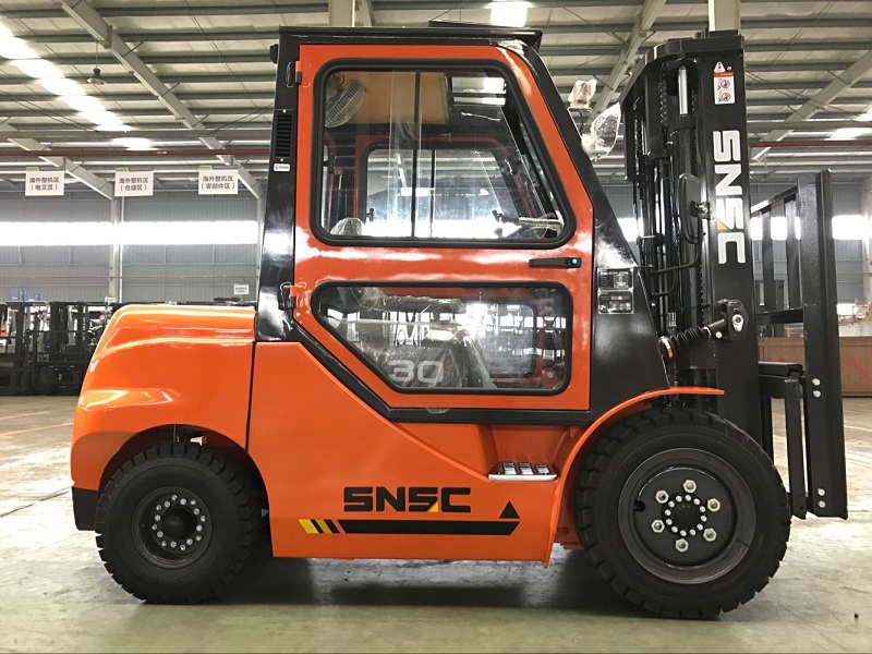 SNSC FD30 3T Diesel Forklift Truck to Russia