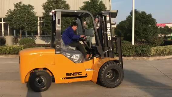 SNSC FD40 4T Diesel Forklift to Ecuador