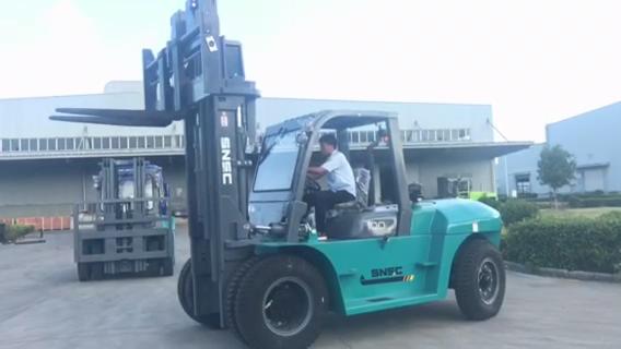 SNSC FD100 10T Diesel Forklift Truck to SENEGAL