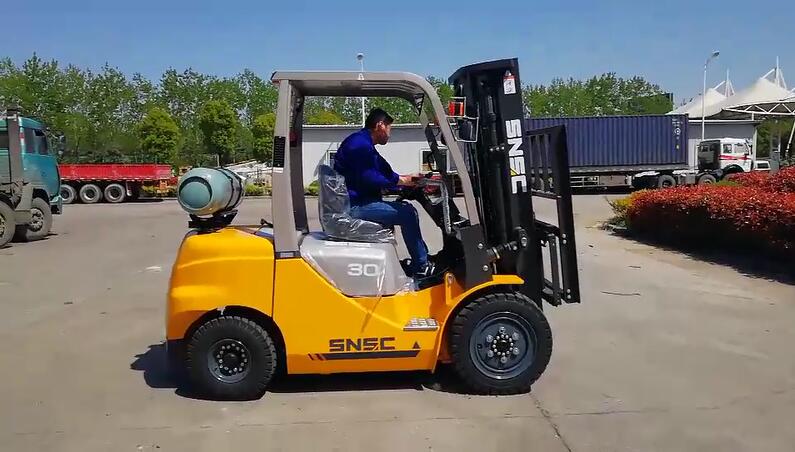 SNSC FL30 3T LPG GAS Forklift Truck to Peru
