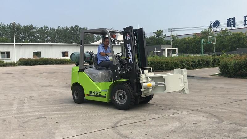 SNSC FD20 Forklift with Paper Roll Clamp to South America