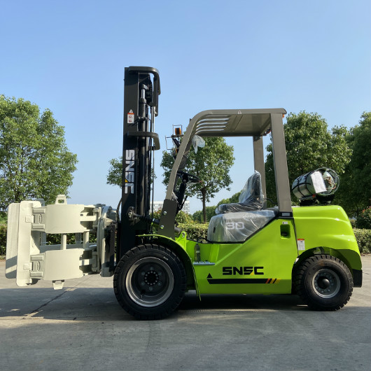 SNSC FL30 3T LPG GAS Forklift with Paper Roll Clamp to Mongolia