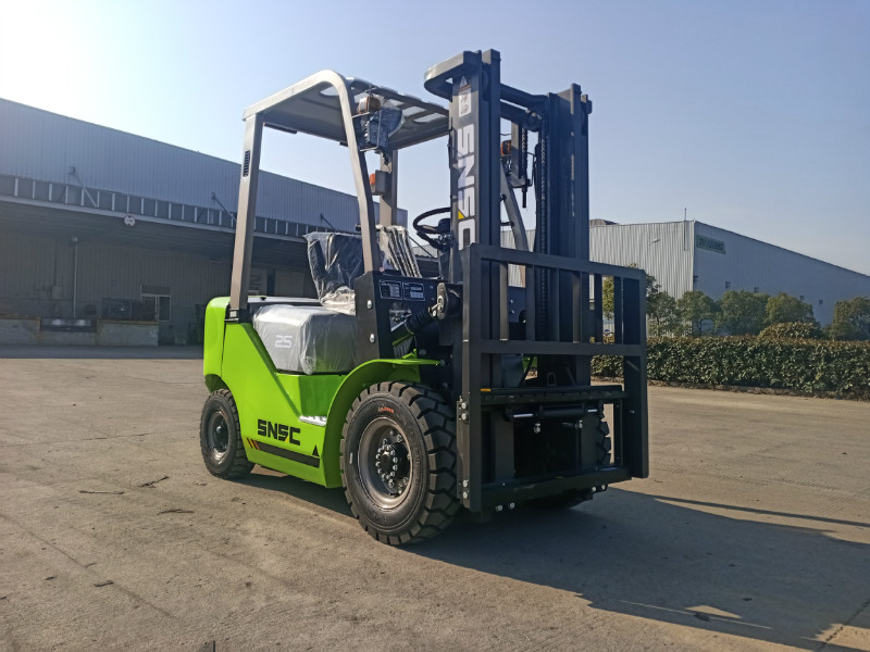 SNSC 2.5 ton Diesel  Forklift  to Argentina