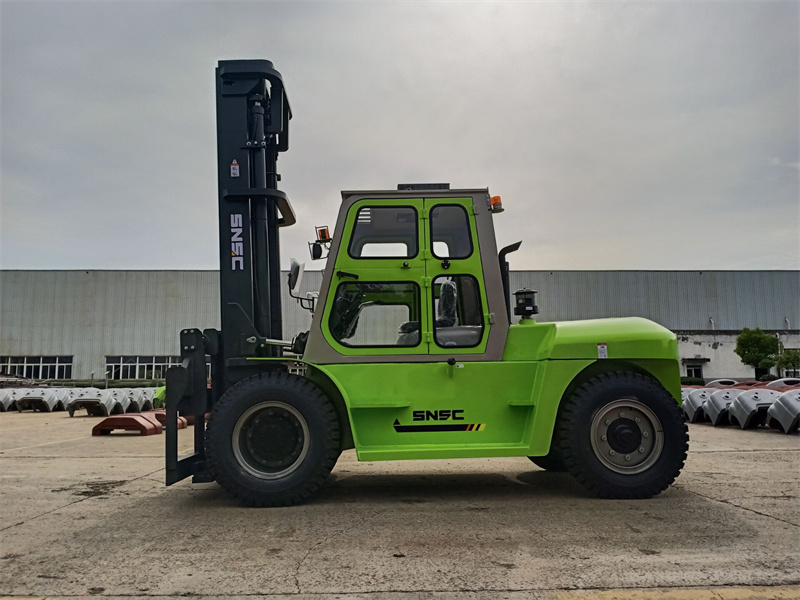 SNSC 10 ton Diesel  Forklift with Glass handling arm  to  CHIE