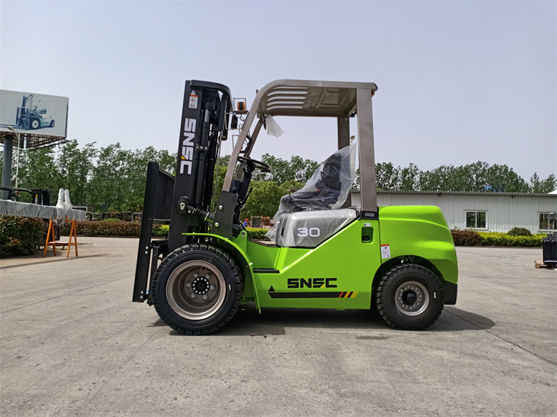 SNSC FD30 3 ton Diesel Forklift  to CHILE